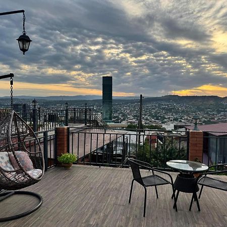 9 Borbalo Street Apartment With Terrace Tbilisi Buitenkant foto