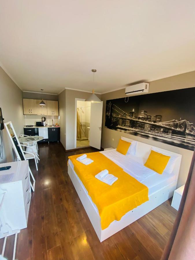9 Borbalo Street Apartment With Terrace Tbilisi Buitenkant foto