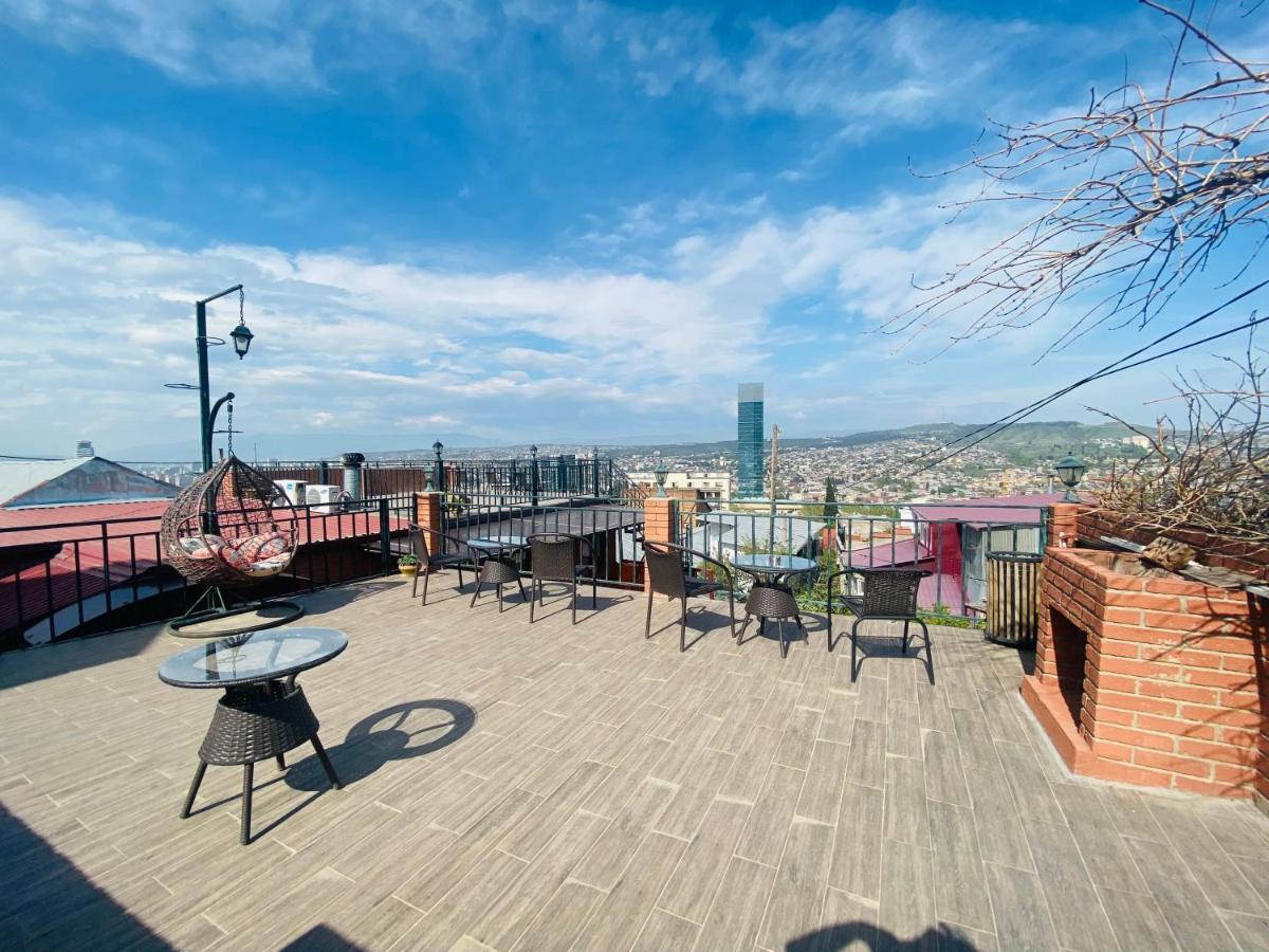 9 Borbalo Street Apartment With Terrace Tbilisi Buitenkant foto