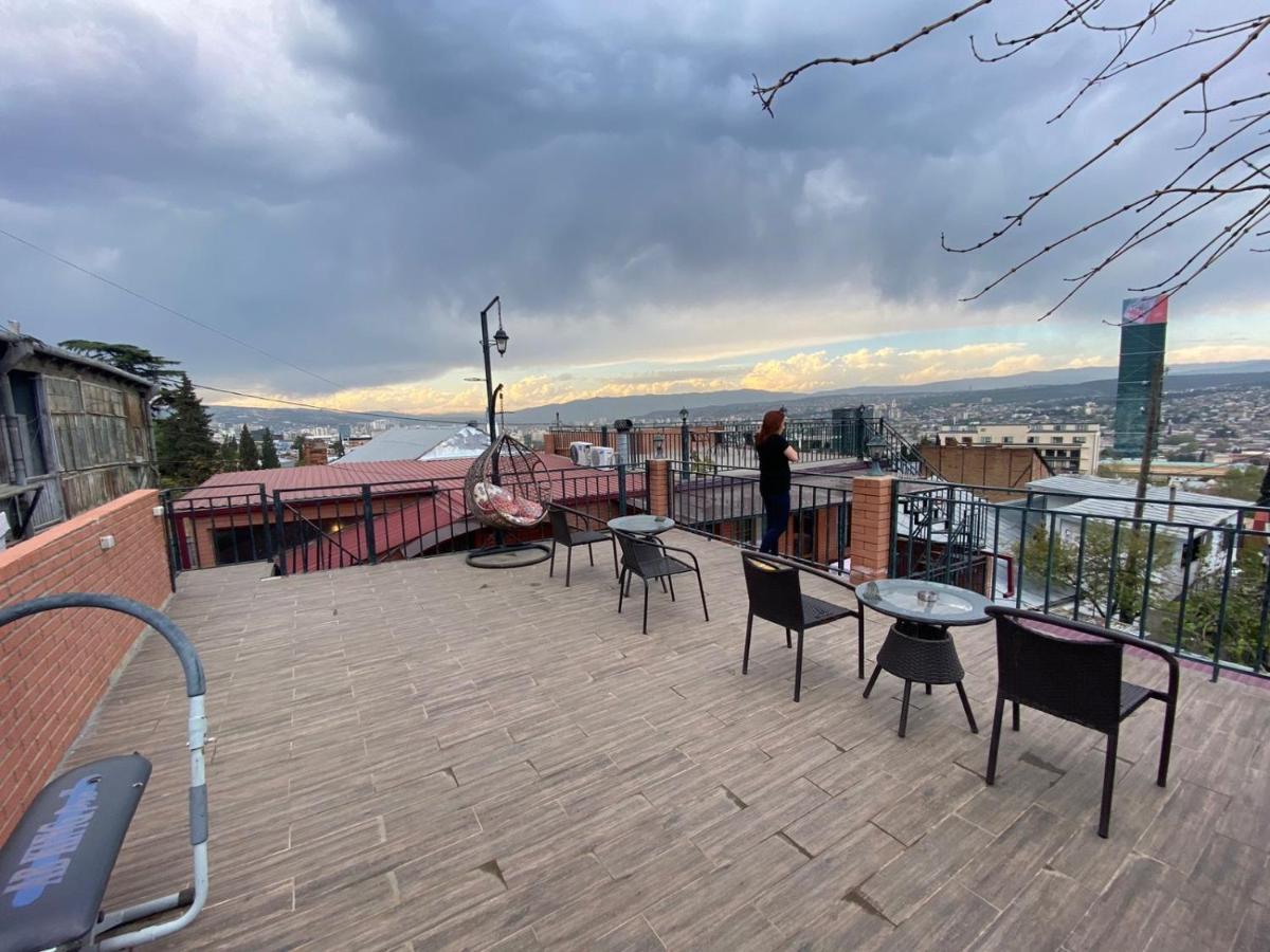 9 Borbalo Street Apartment With Terrace Tbilisi Buitenkant foto