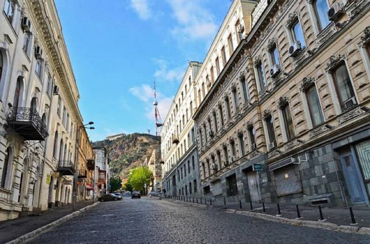 9 Borbalo Street Apartment With Terrace Tbilisi Buitenkant foto