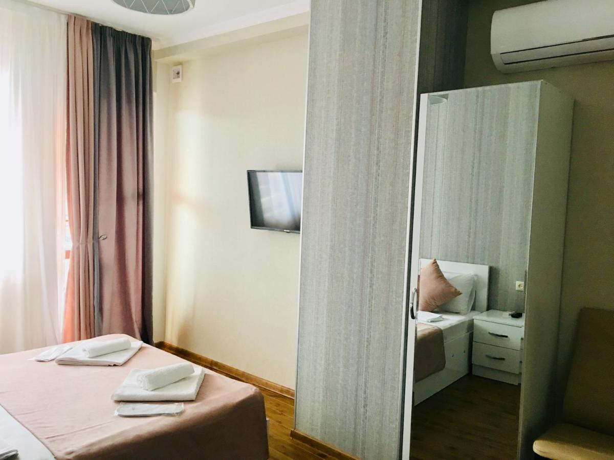 9 Borbalo Street Apartment With Terrace Tbilisi Buitenkant foto